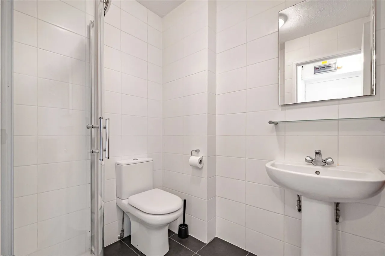 Campbell Close, Streatham, photo 5