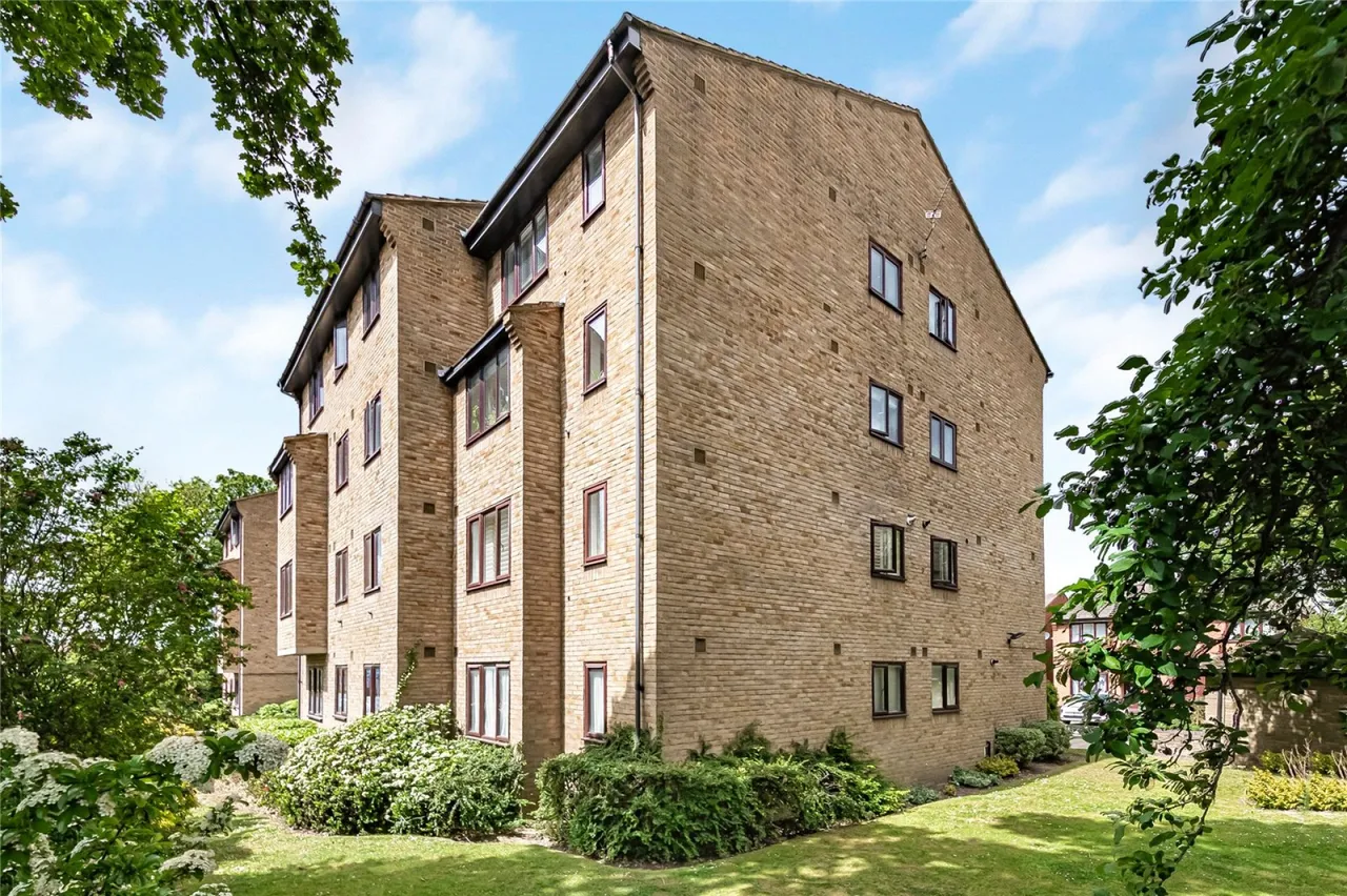 Campbell Close, Streatham, photo 7