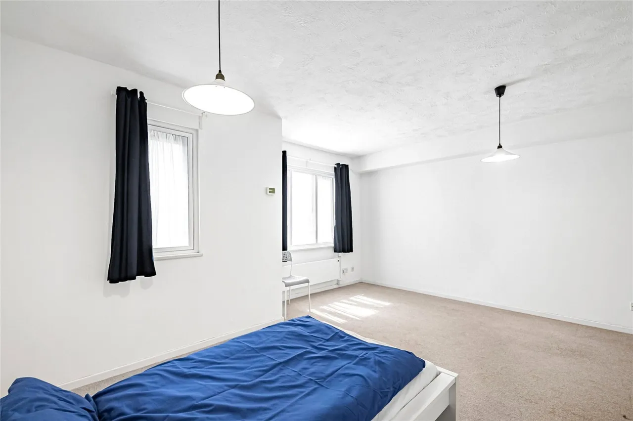 Campbell Close, Streatham, photo 4