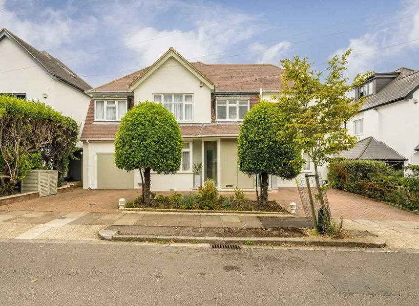 6 bed house to rent — Orchard Avenue, Finchley, N3