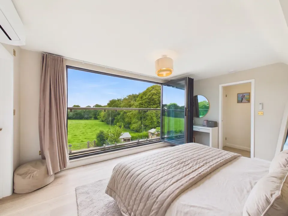 Church Close, Lower Beeding, Horsham, photo 6