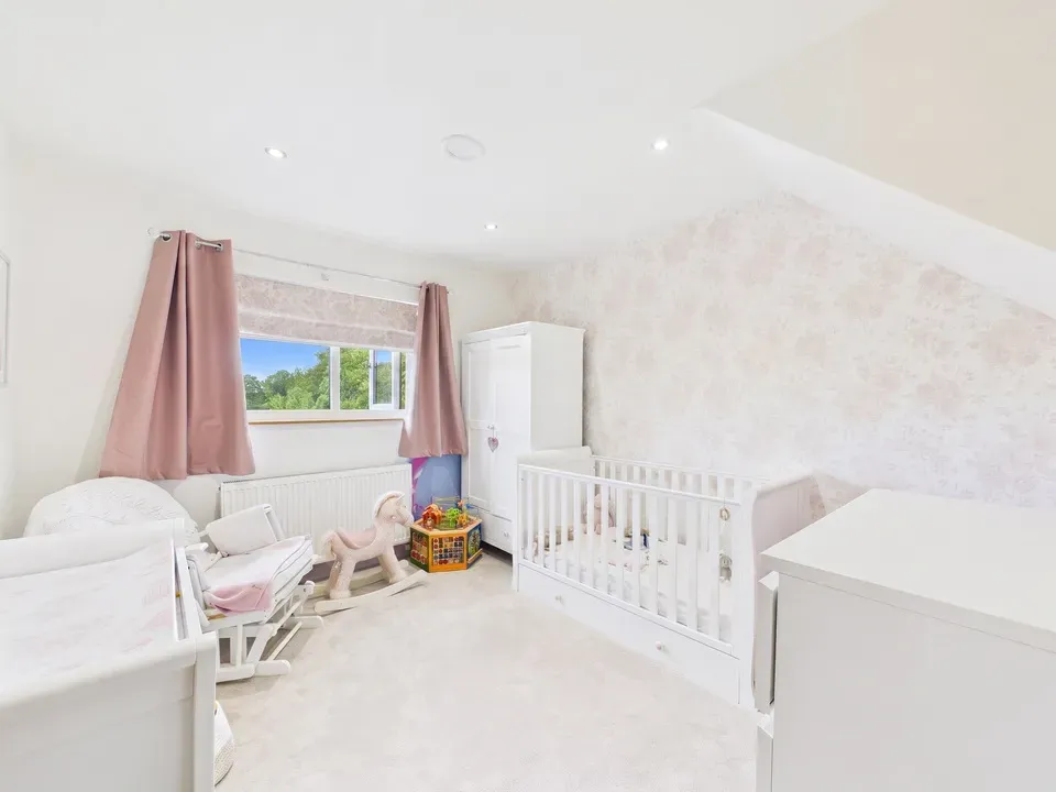 Church Close, Lower Beeding, Horsham, photo 9