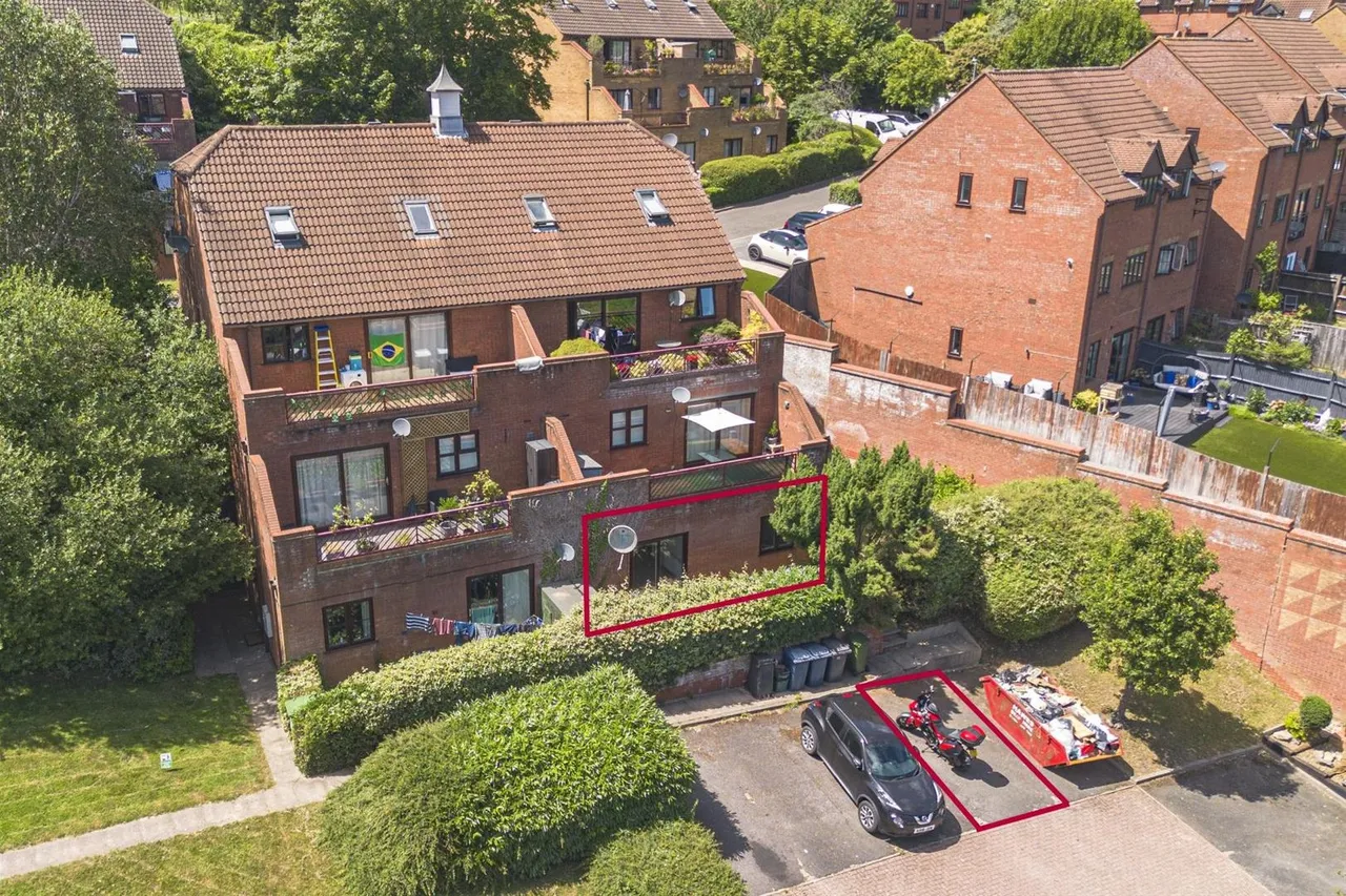 Ripley Close, High Wycombe, HP13, photo 13