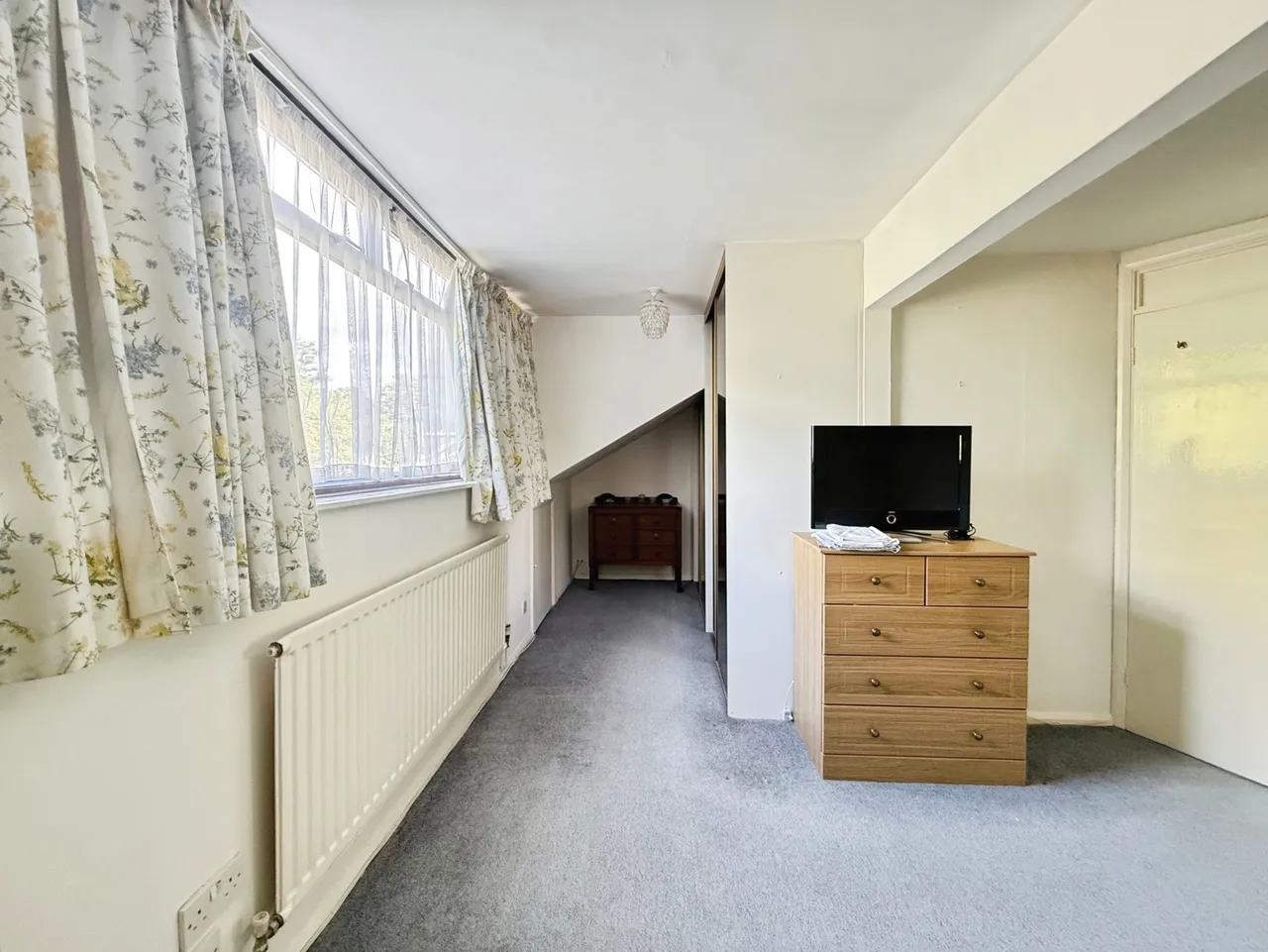 Frimley Grove Gardens, Frimley, GU16, photo 13