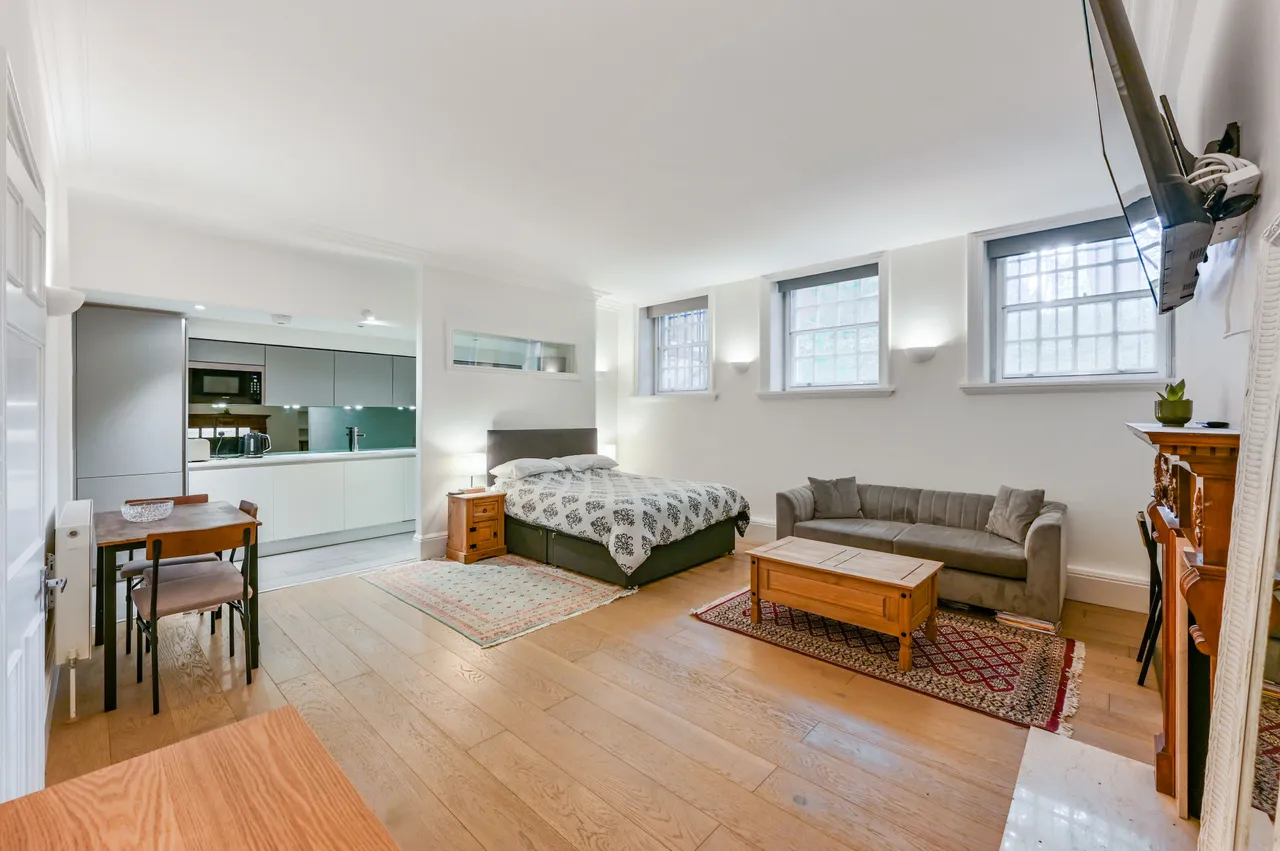 Flat 15, 101 Mount Street, London, photo 3