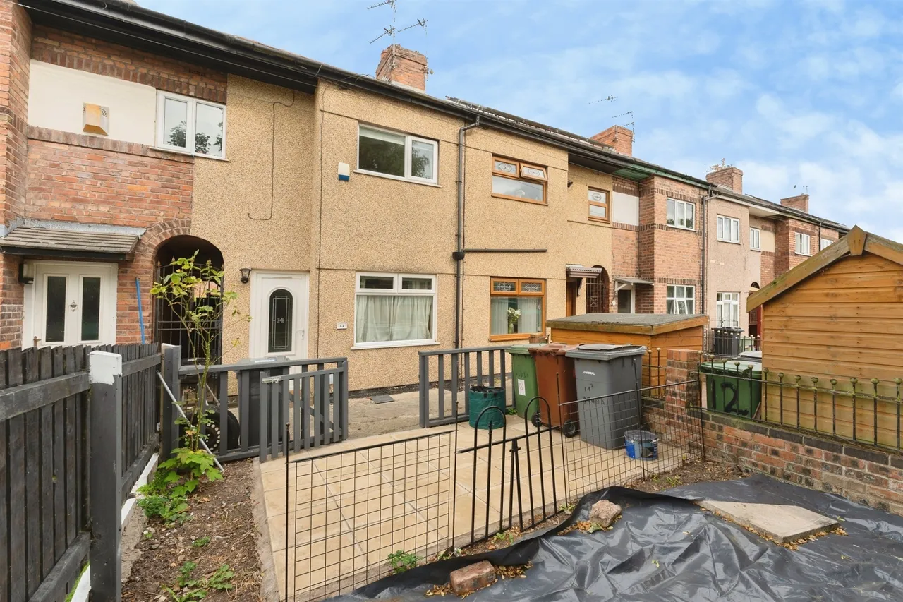 Acuba Grove, Birkenhead, CH42, photo 16