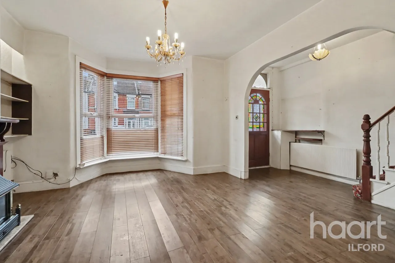 Hazeldene Road, Ilford, IG3, photo 8