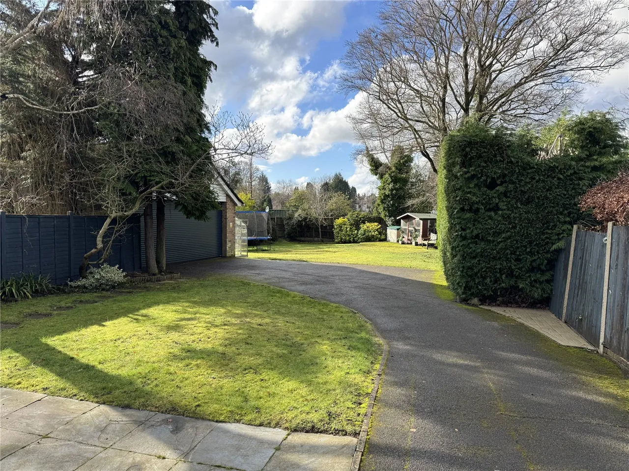 Grand Avenue, Camberley, Surrey, GU15 3QH, photo 3