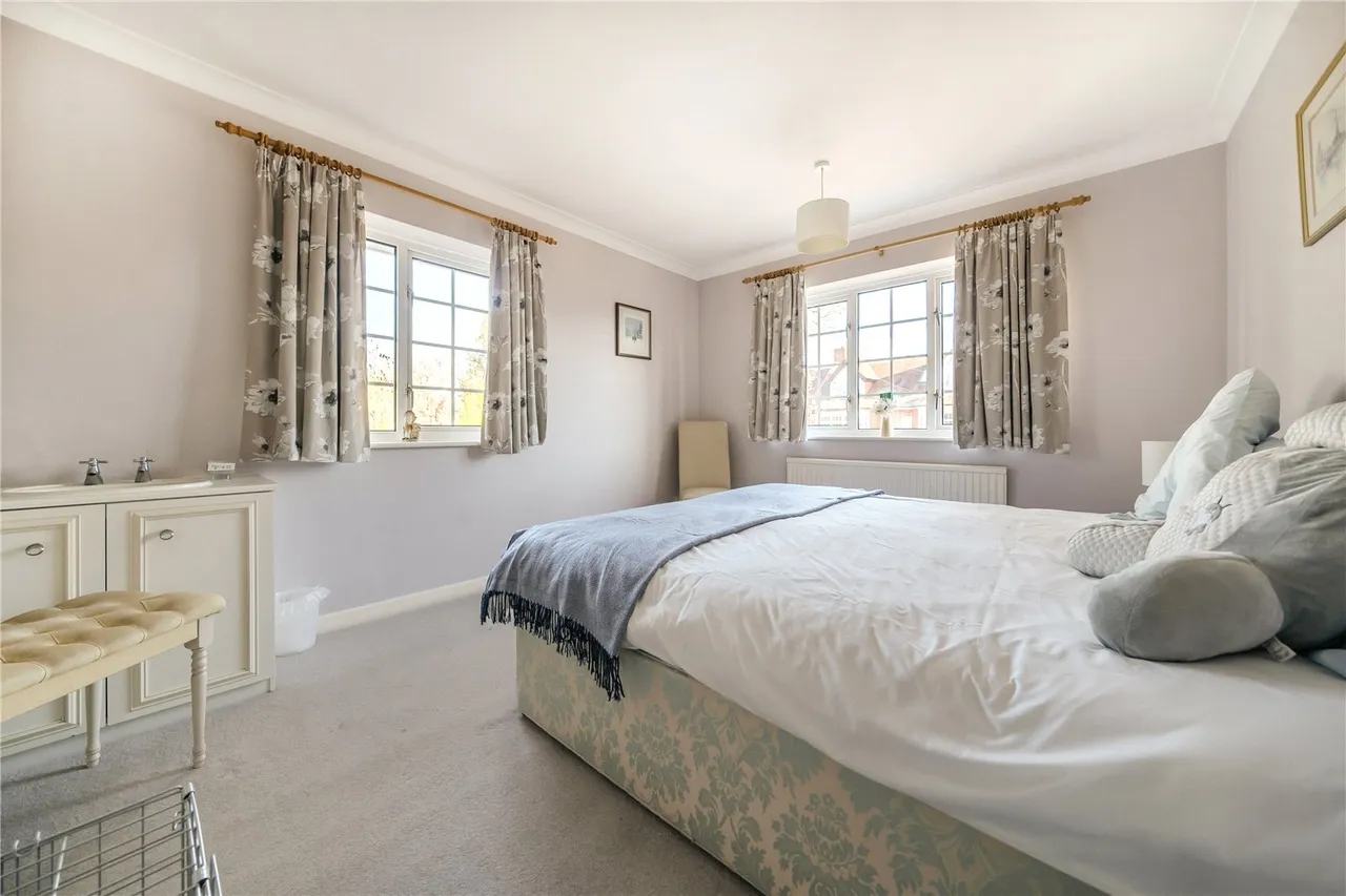 Grand Avenue, Camberley, Surrey, GU15 3QH, photo 10