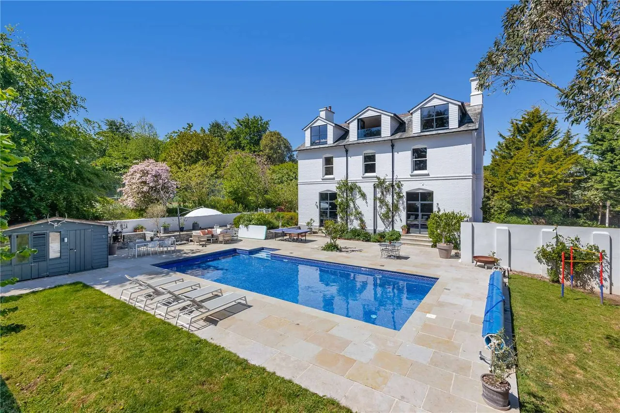 6 bed house for sale — South Town, Kenton, Exeter, Devon, EX6 8JE