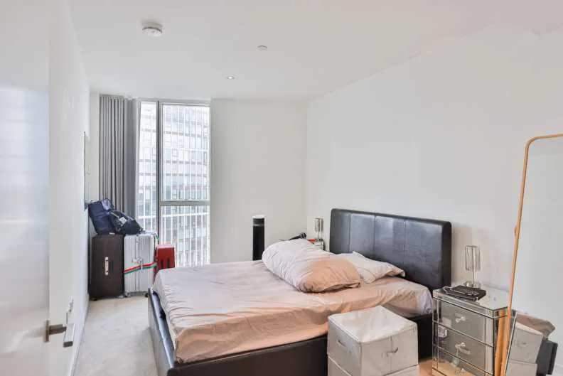 Wandsworth Road, Nine Elms, SW8, photo 14