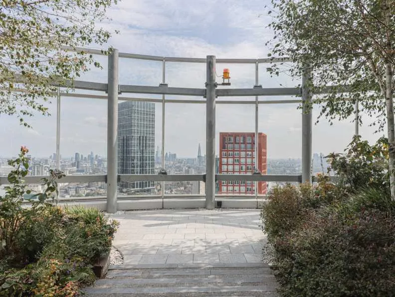 Wandsworth Road, Nine Elms, SW8, photo 3