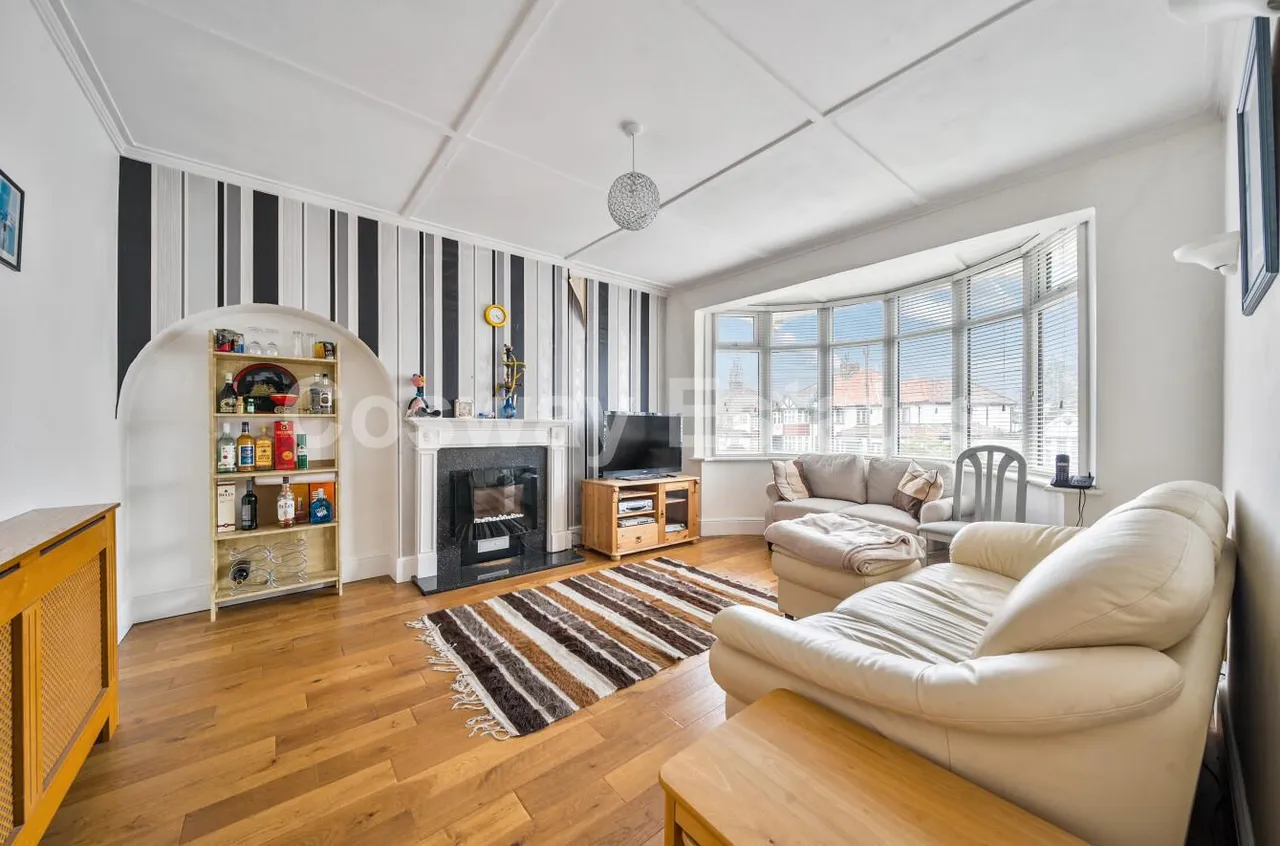 Stoneyfields Gardens, Edgware, HA8, Edgware, photo 4