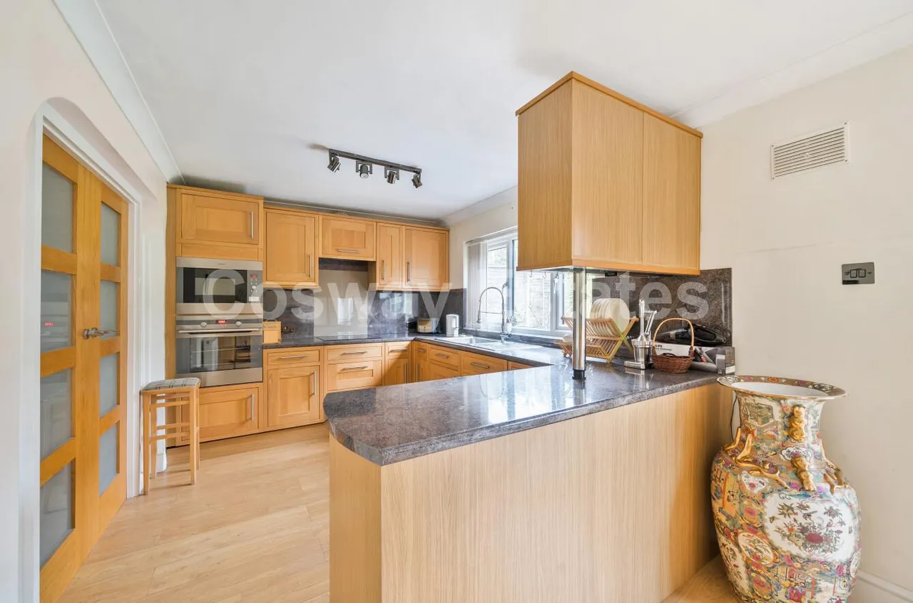 Stoneyfields Gardens, Edgware, HA8, Edgware, photo 7