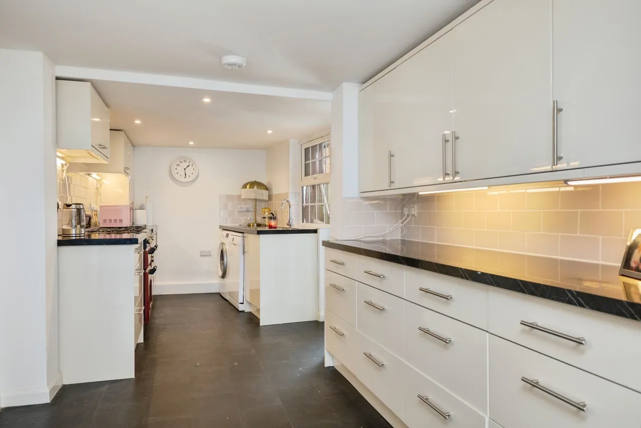 Commercial Road, Dawlish, EX7, photo 5