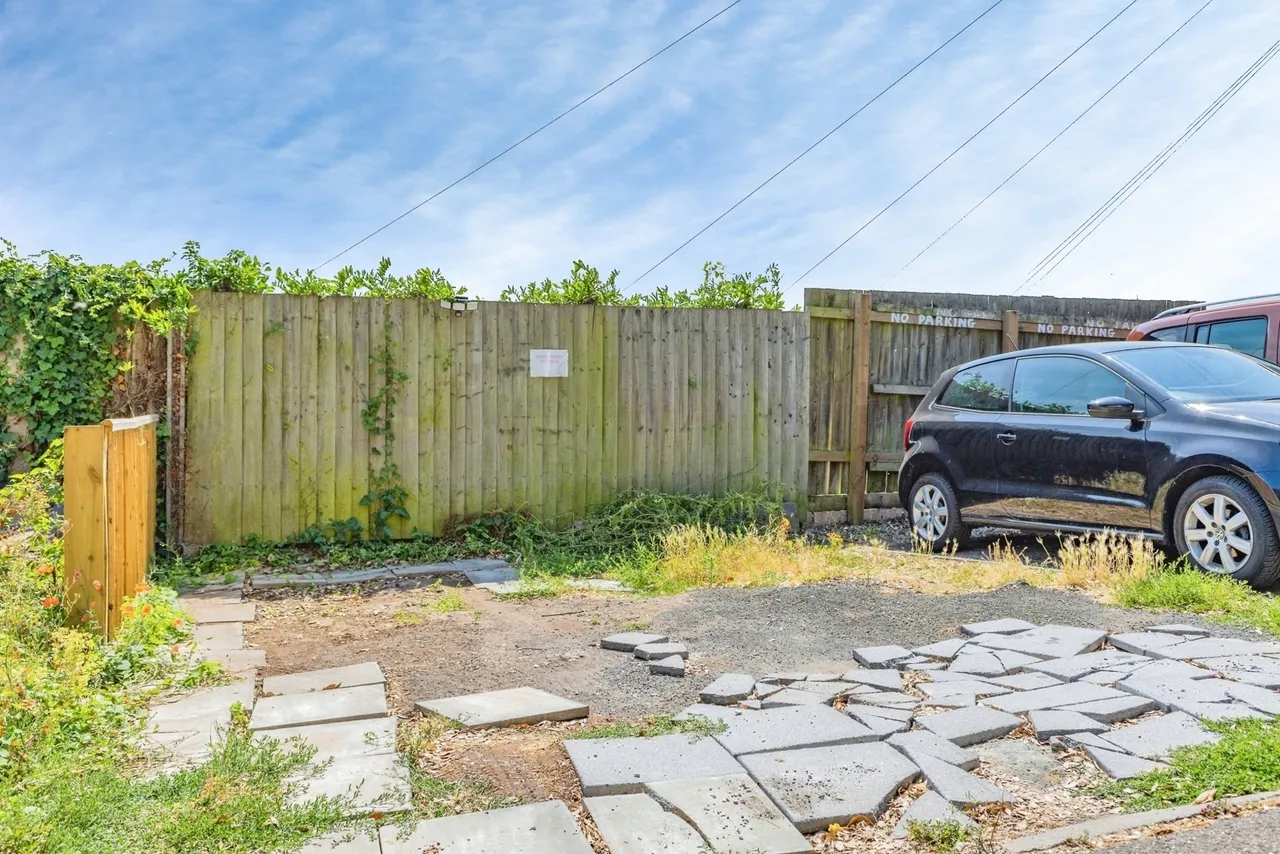 Commercial Road, Dawlish, EX7, photo 17