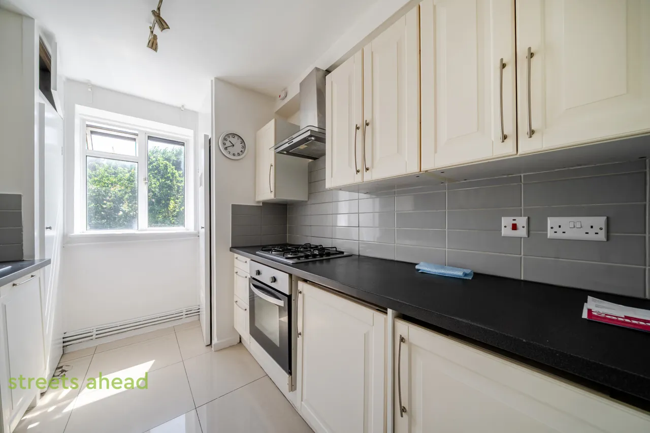Kingswood Estate, London, SE21, photo 10