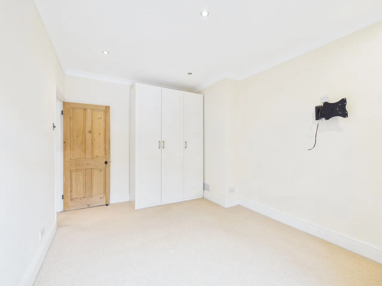 Upper Sackville Street, Skipton, BD23, photo 13