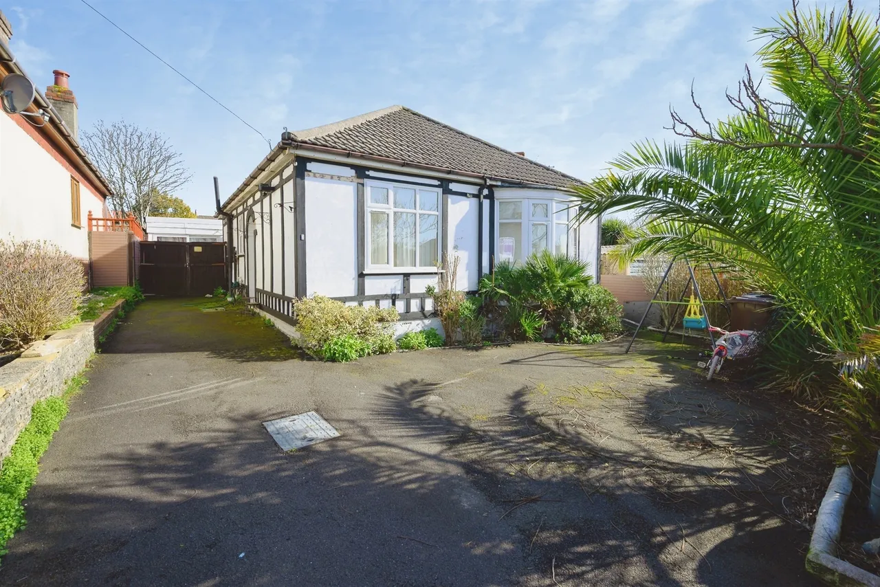 2 bed house for sale, Bridges Avenue, Portsmouth, PO6