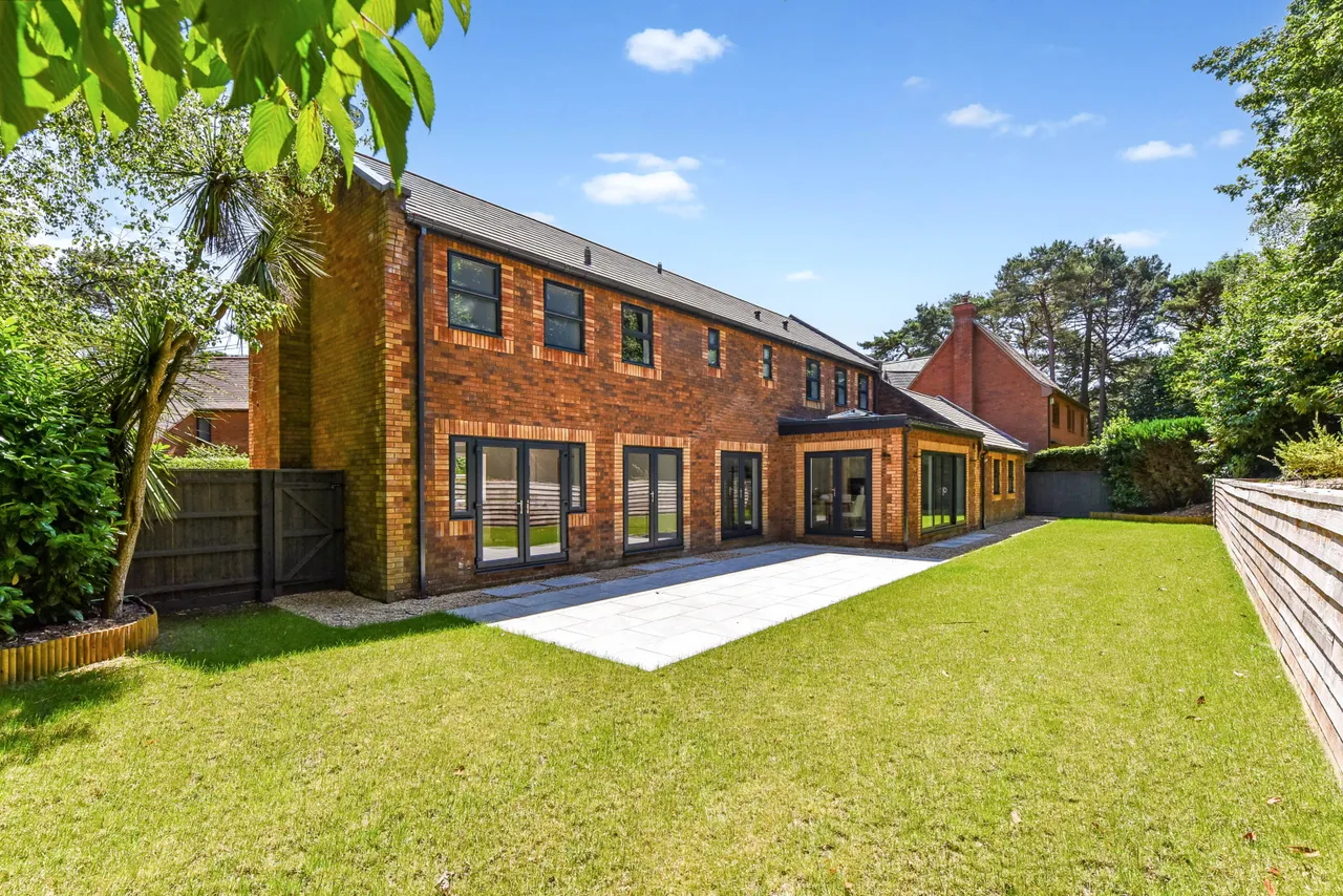 4 bed property for sale, Davids Lane, Ringwood, BH24