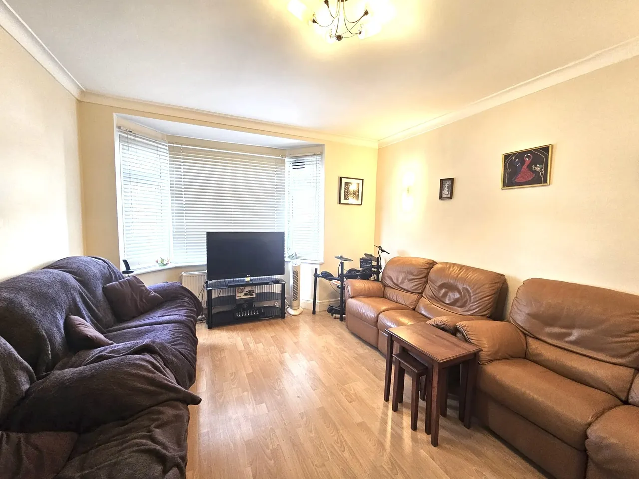 Warwick Avenue, Edgware, HA8, photo 6