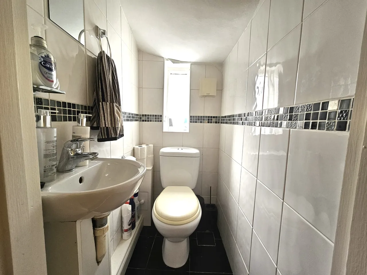 Warwick Avenue, Edgware, HA8, photo 7