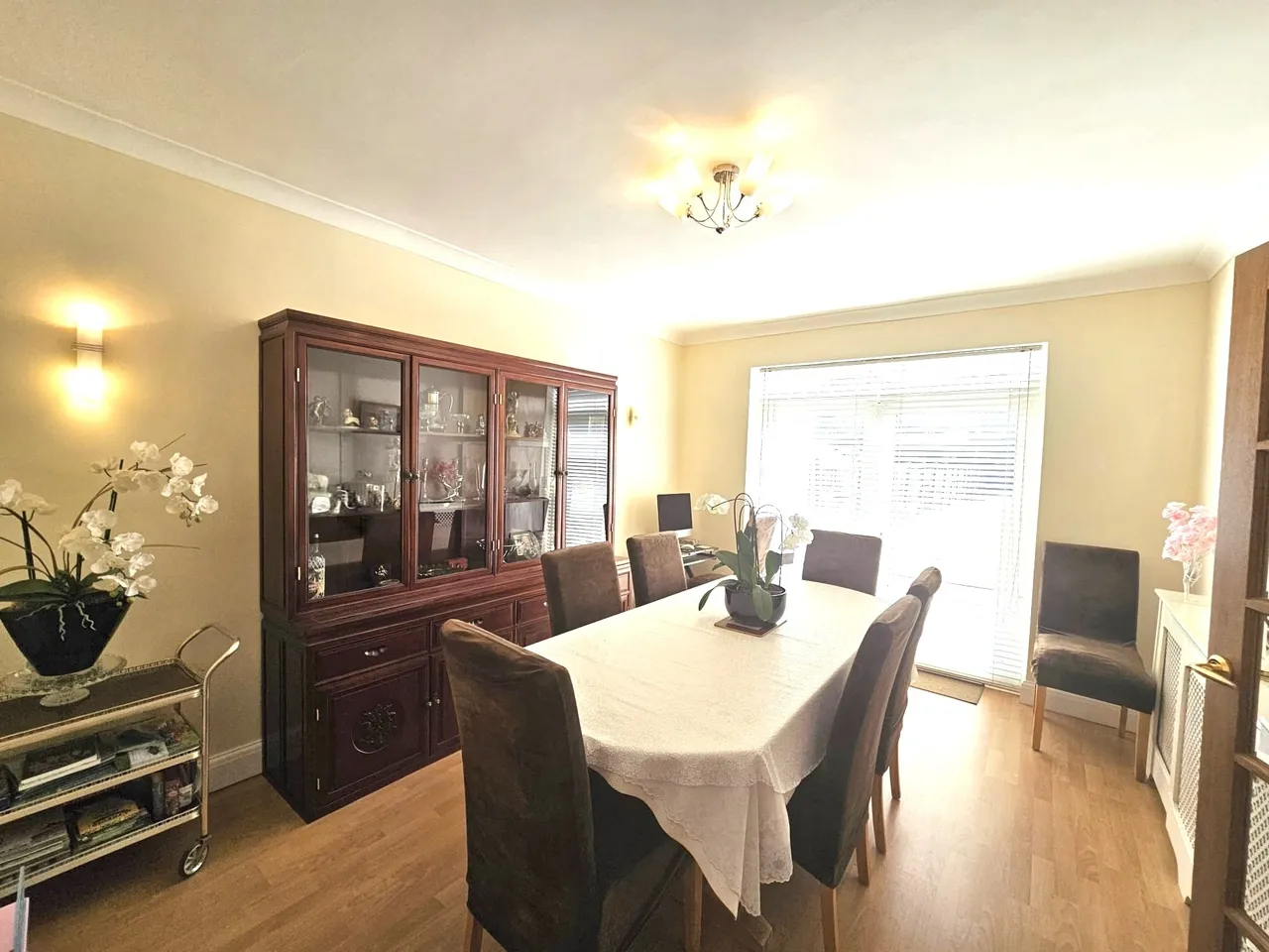 Warwick Avenue, Edgware, HA8, photo 5