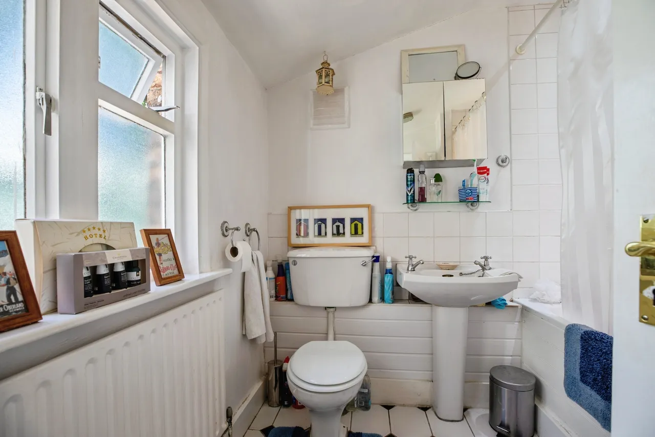 Chapel Road, London, SE27, photo 12