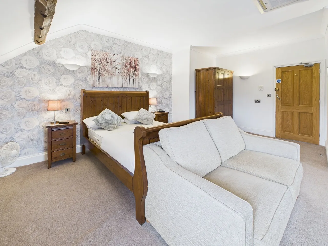 Llangattock, NP8, photo 49