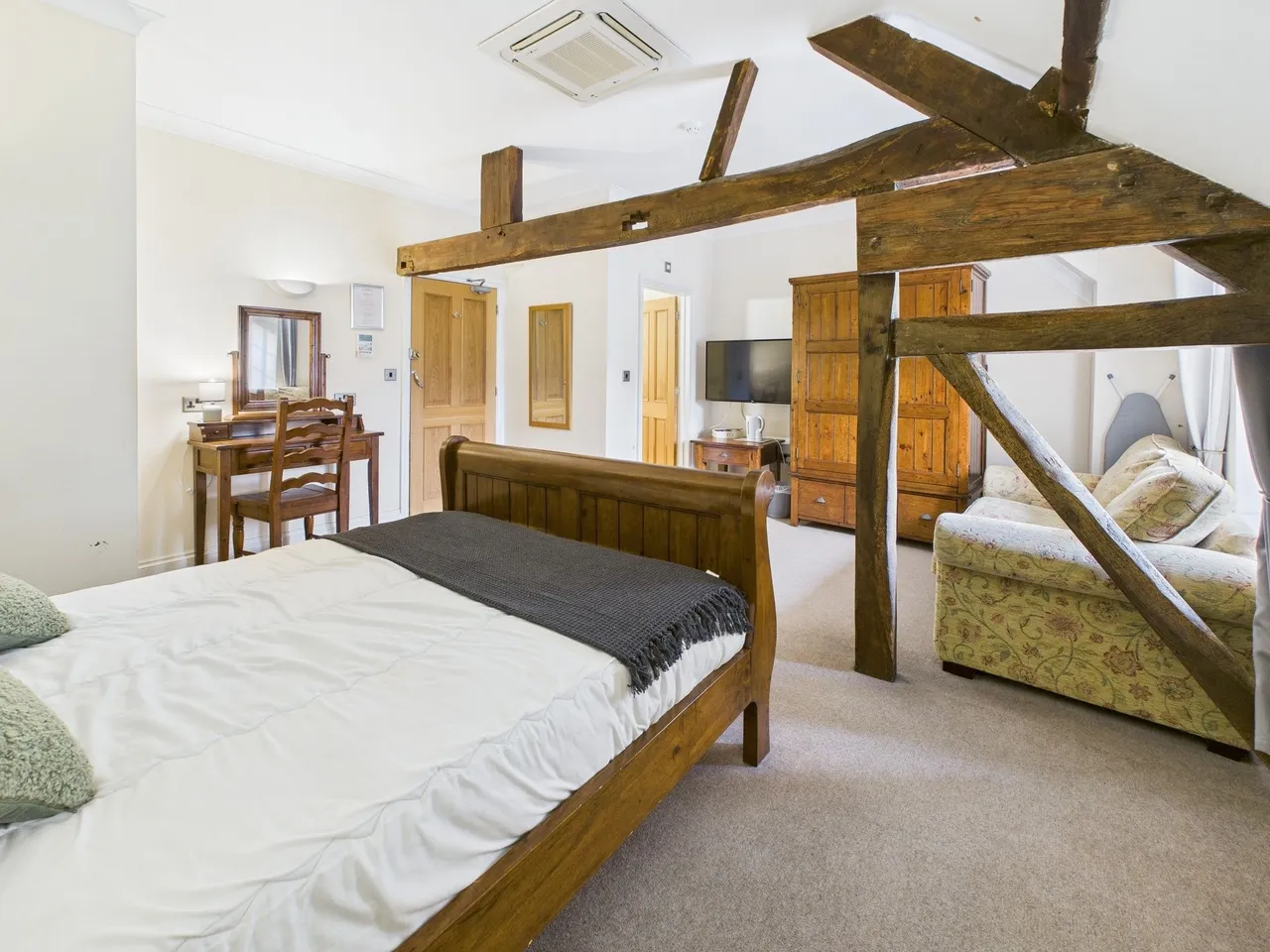 Llangattock, NP8, photo 46