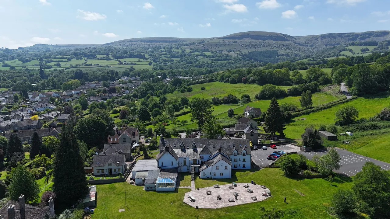 Llangattock, NP8, photo 61