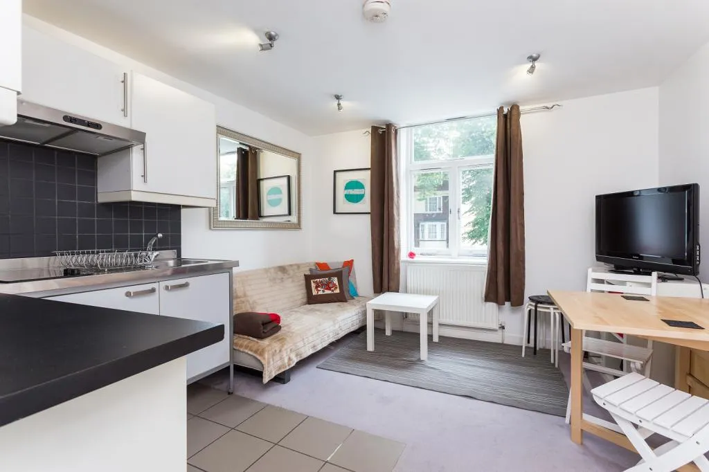1 bed flat to rent, Upper Street, London, N1