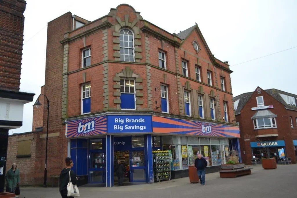 High Street, Kettering, photo 10