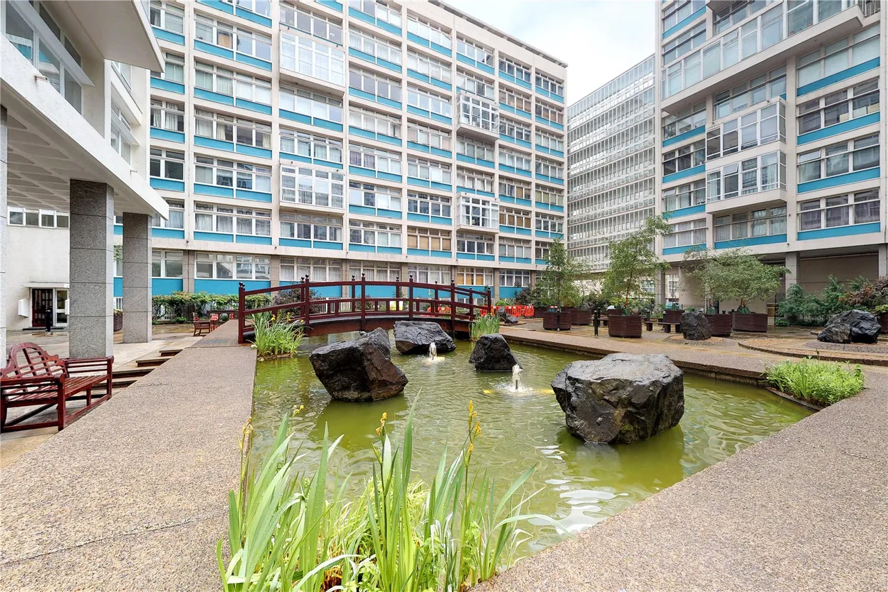 Newington Causeway, London, SE1, photo 10