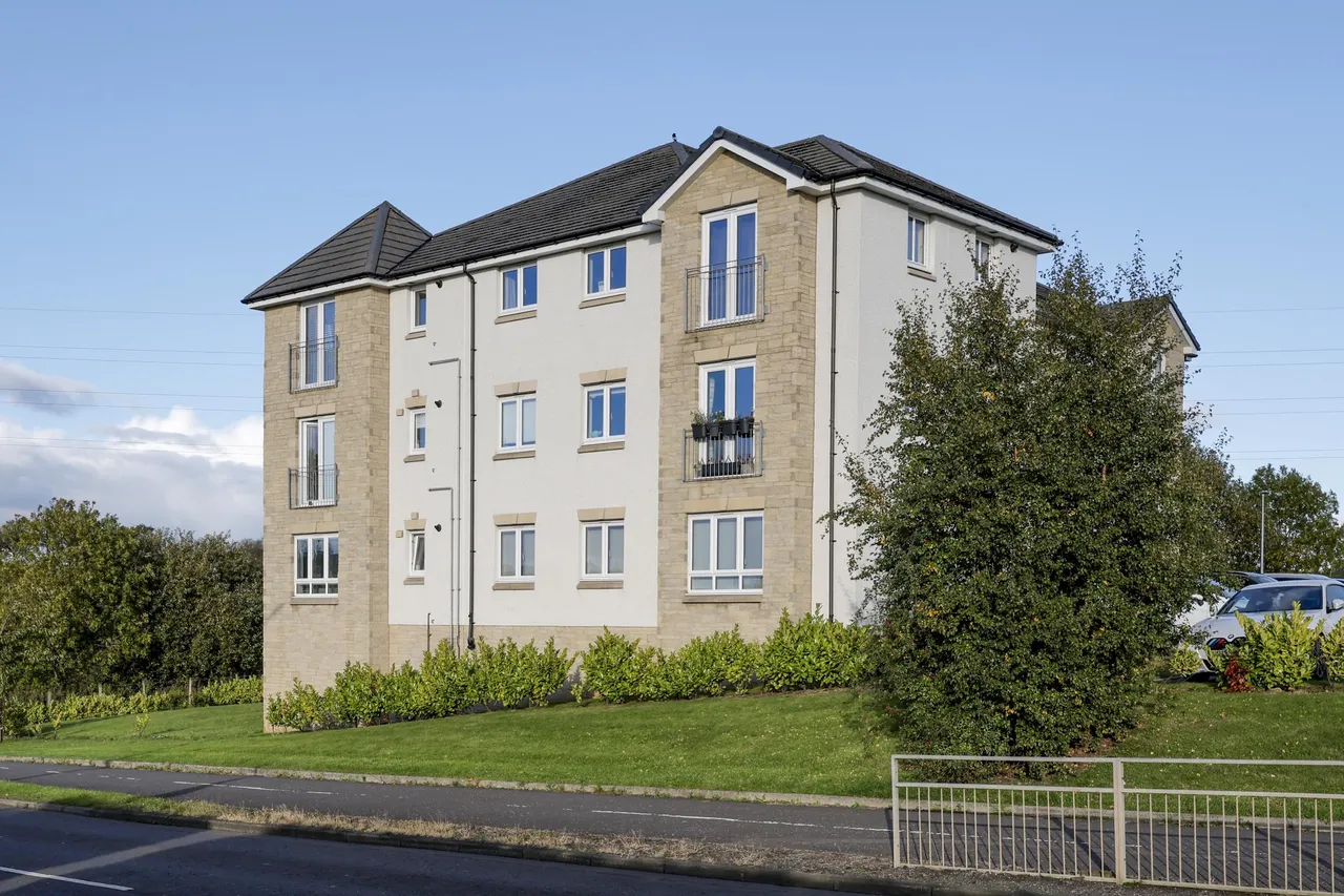 2 bed flat for sale, Blane Crescent, Dunfermline, KY11