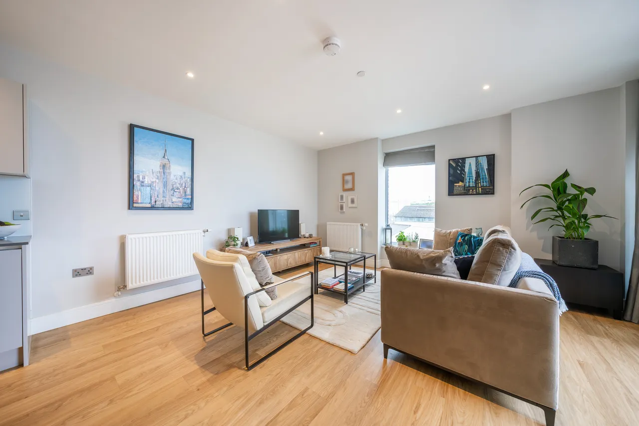 33 Greyhound Parade, London, SW17, photo 6