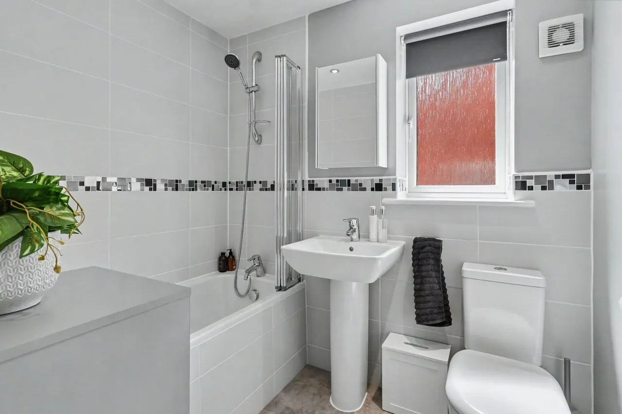Holme Farm Way, Pontefract, WF8, photo 18