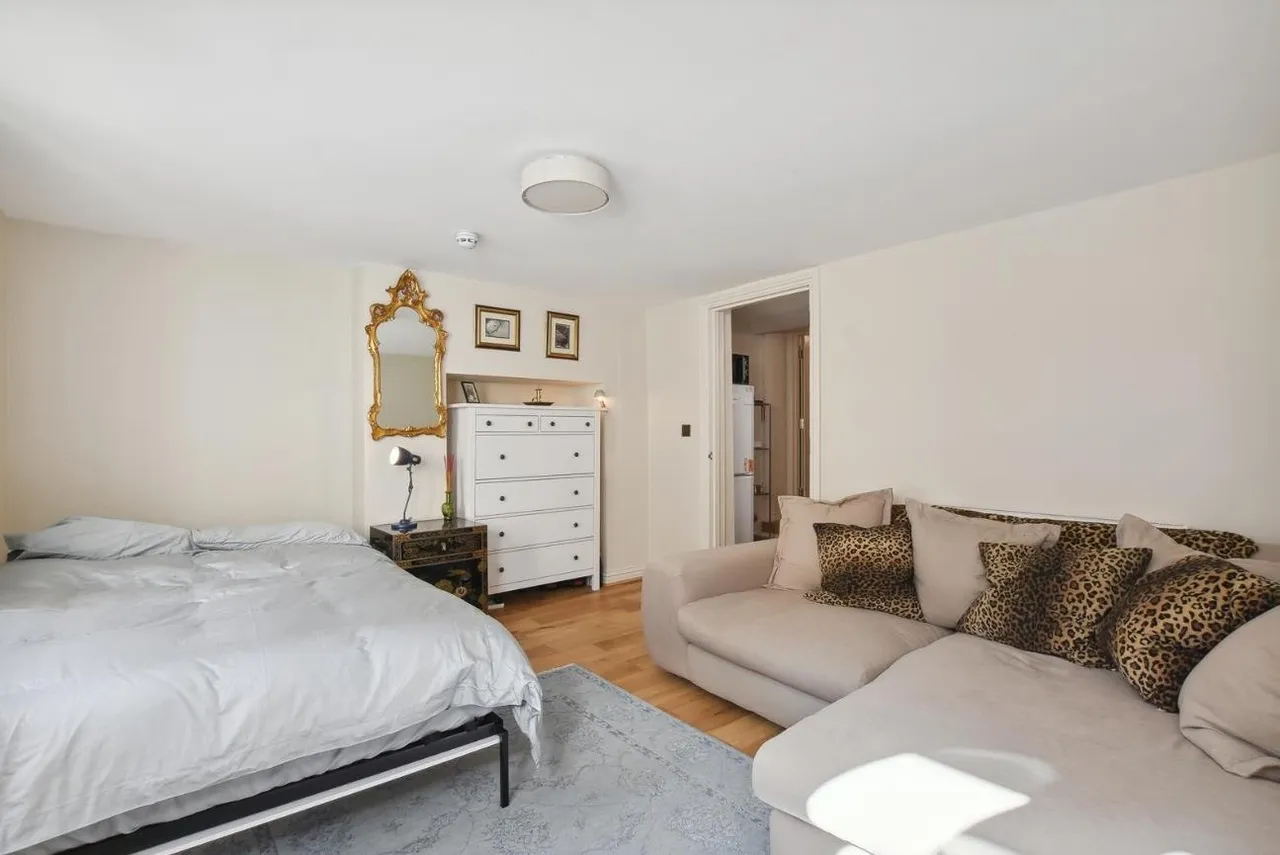 Alexandra Road, London, photo 13
