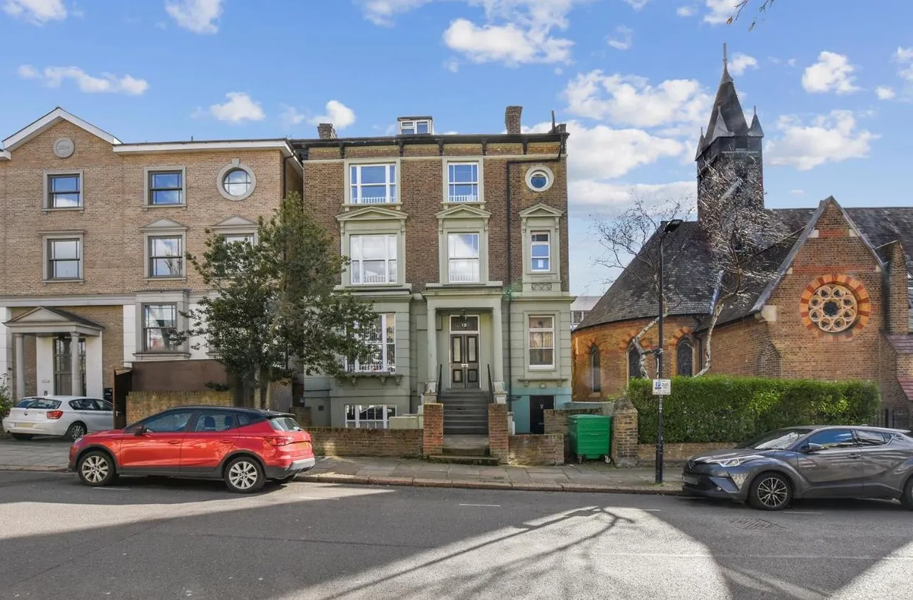 Alexandra Road, London, photo 6
