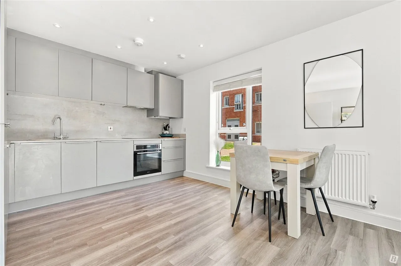 Henry Shuttlewood Drive, Beaulieu Park, CM1, photo 10