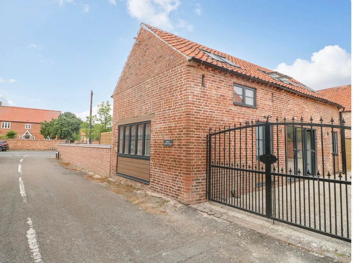 Main Street, Sutton-on-trent, NG23, photo 34