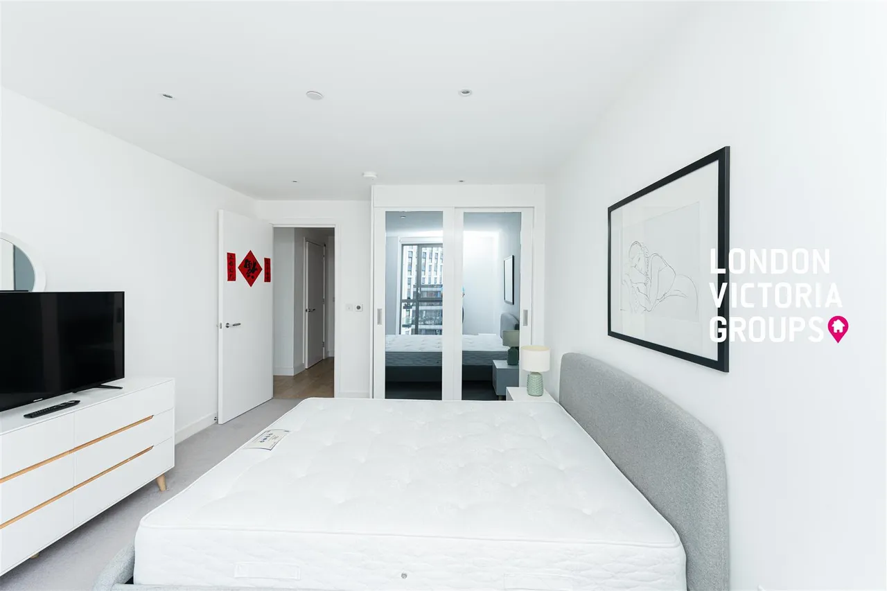East Ferry Road, London, photo 8