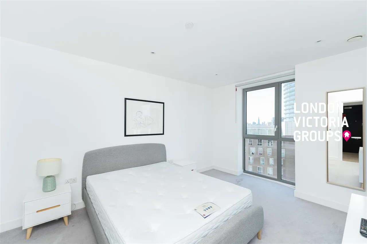 East Ferry Road, London, photo 10