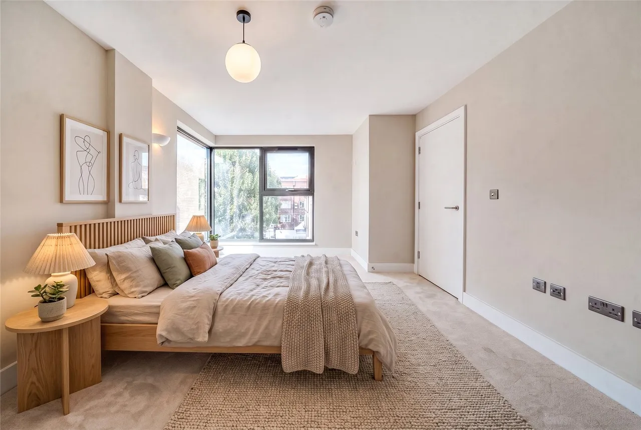 Shepherds Bush Road, W6, photo 8