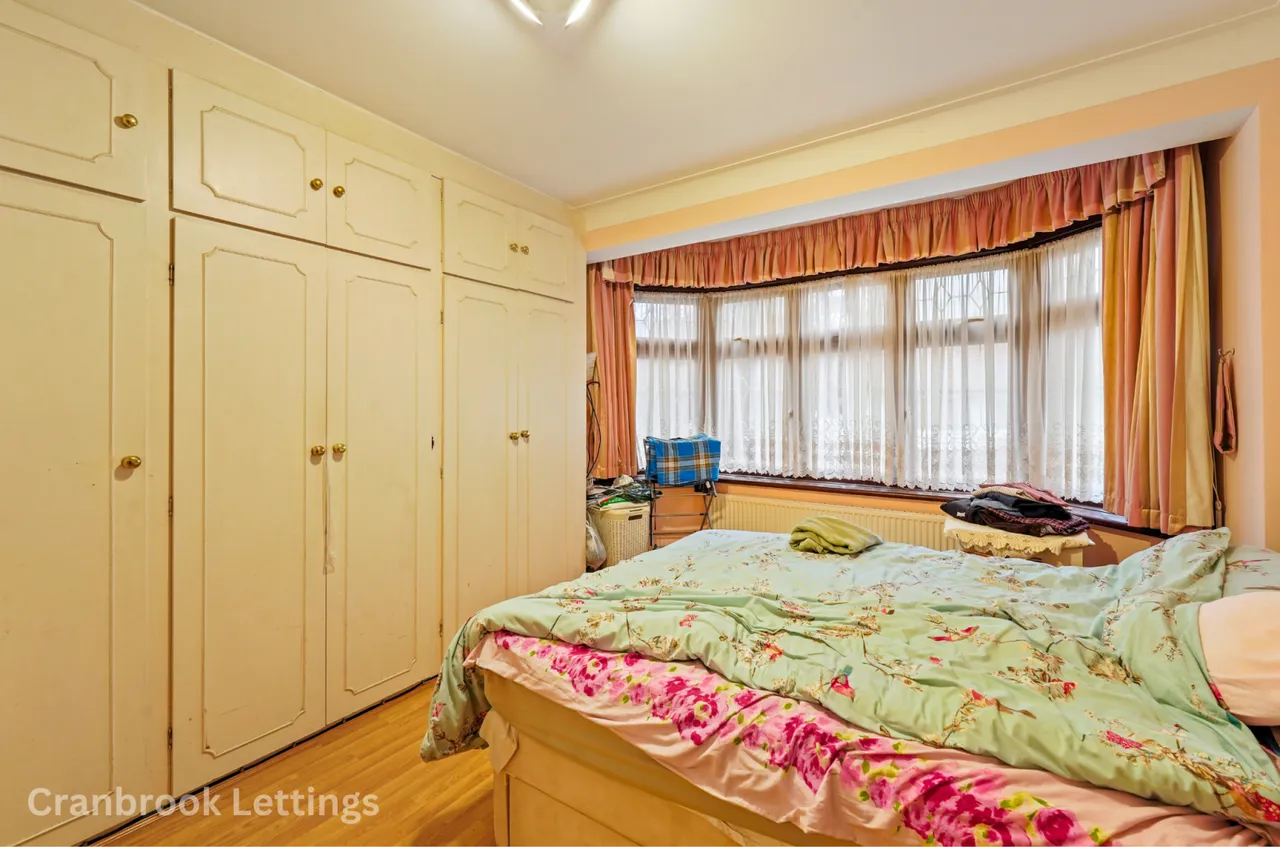 Springfield Drive, Ilford, IG2, photo 10