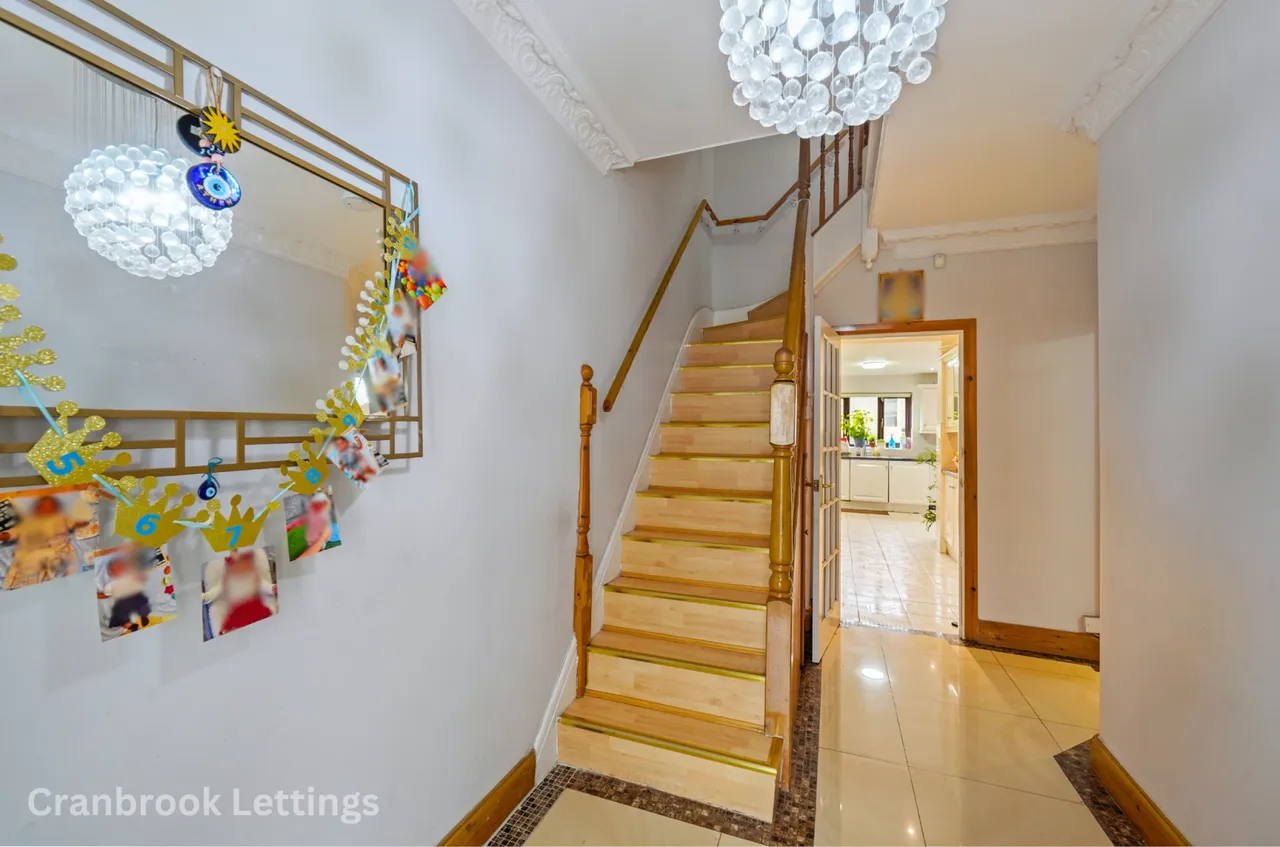 Springfield Drive, Ilford, IG2, photo 9