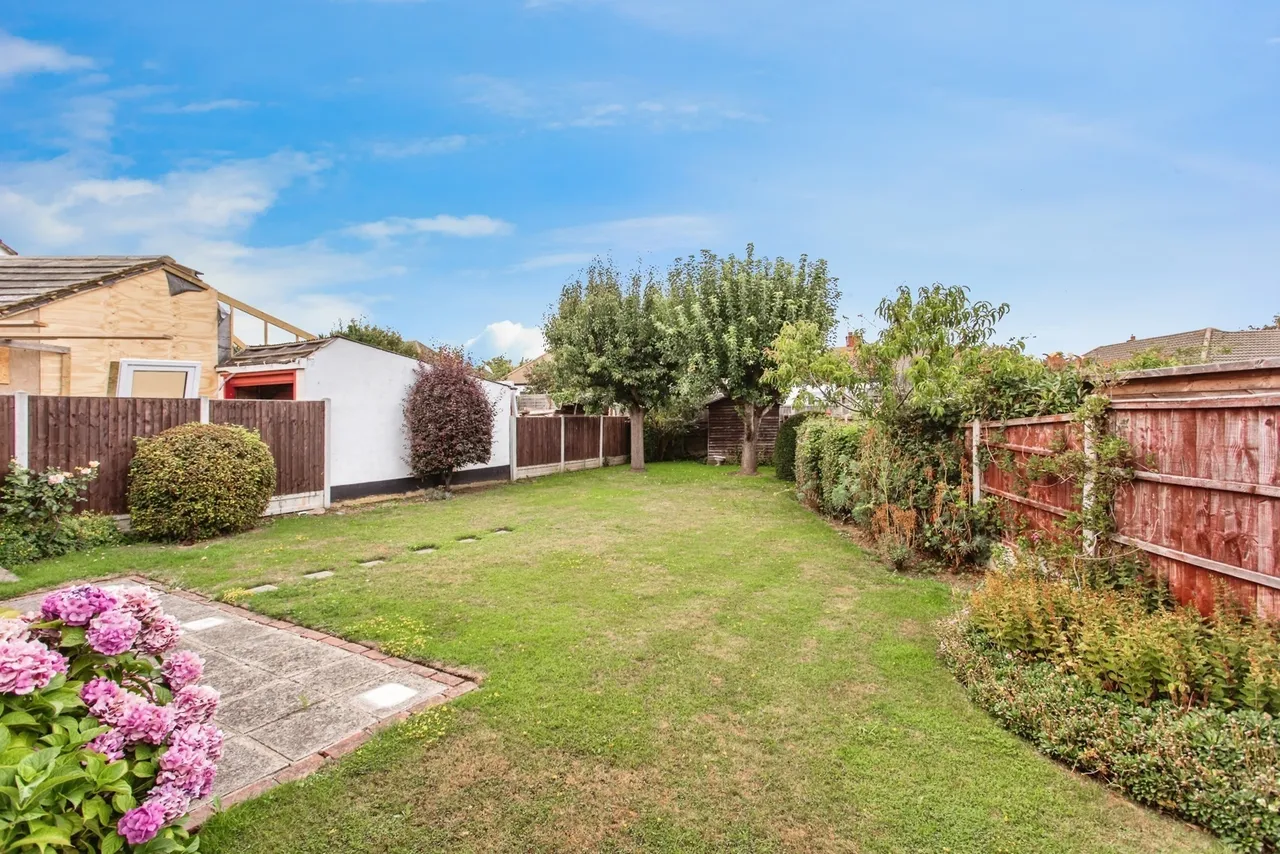 Roedean Close, Southend-on-Sea, Essex, SS2, photo 17