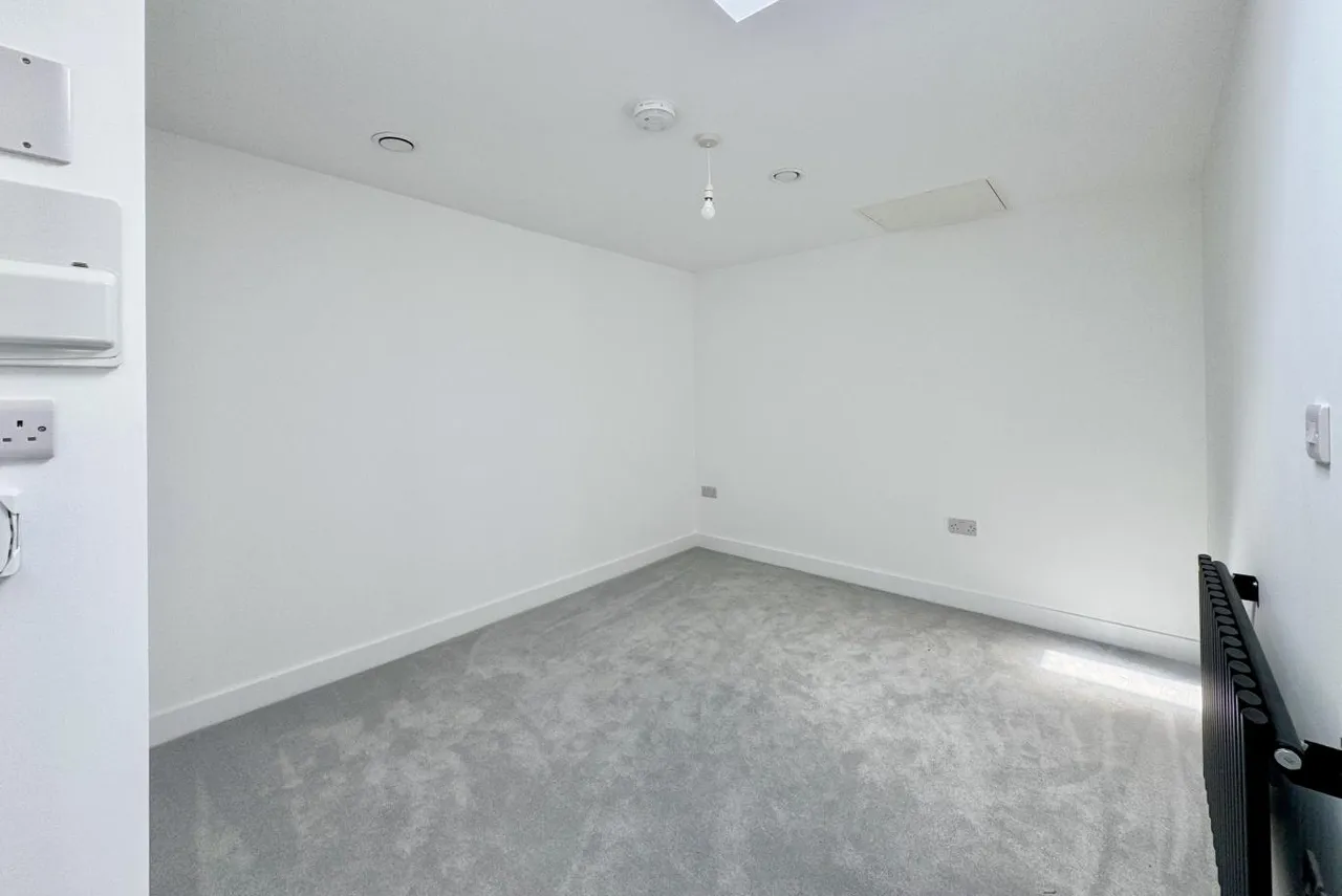 Hurst court, BH8, photo 5