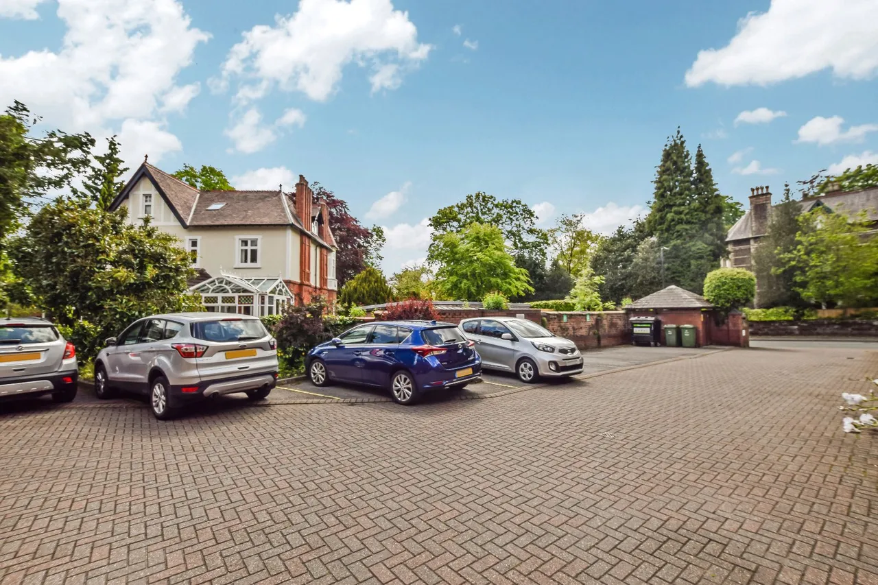 Regent Road, Altrincham, WA14, photo 13