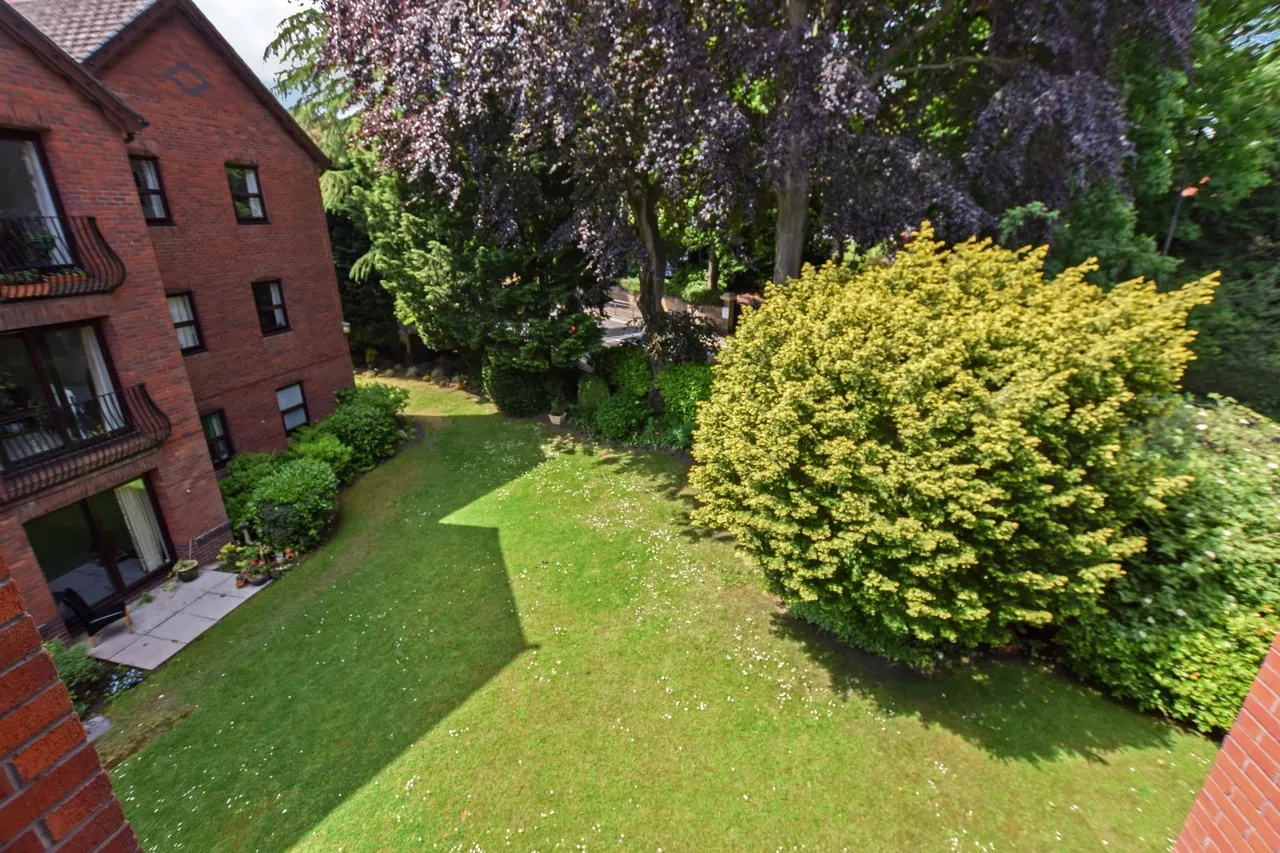 Regent Road, Altrincham, WA14, photo 4